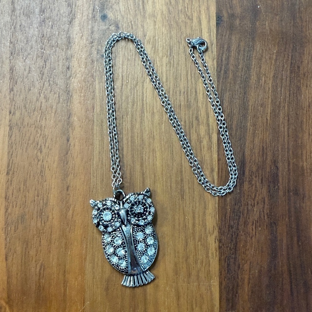 Silver Tone Funky Owl Rhinestone Embellished Pendant Necklace
